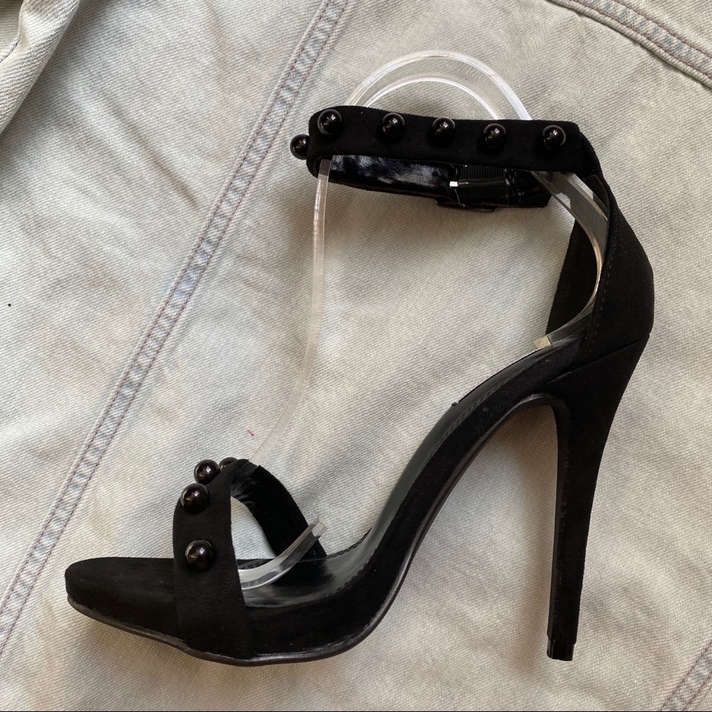 Meg - Picture 2 of 3